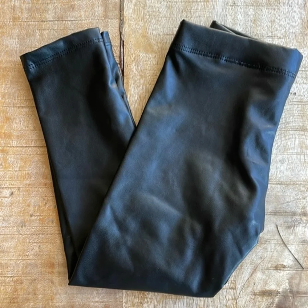 NWOT H&M pleather leggings 3t